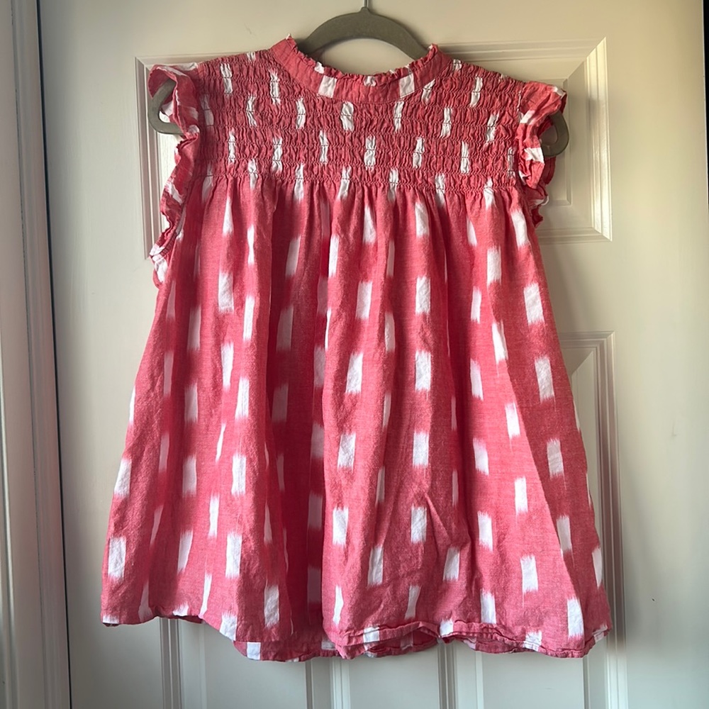 Crown and Ivy Size Large Sleeveless Top Keyhole Back
